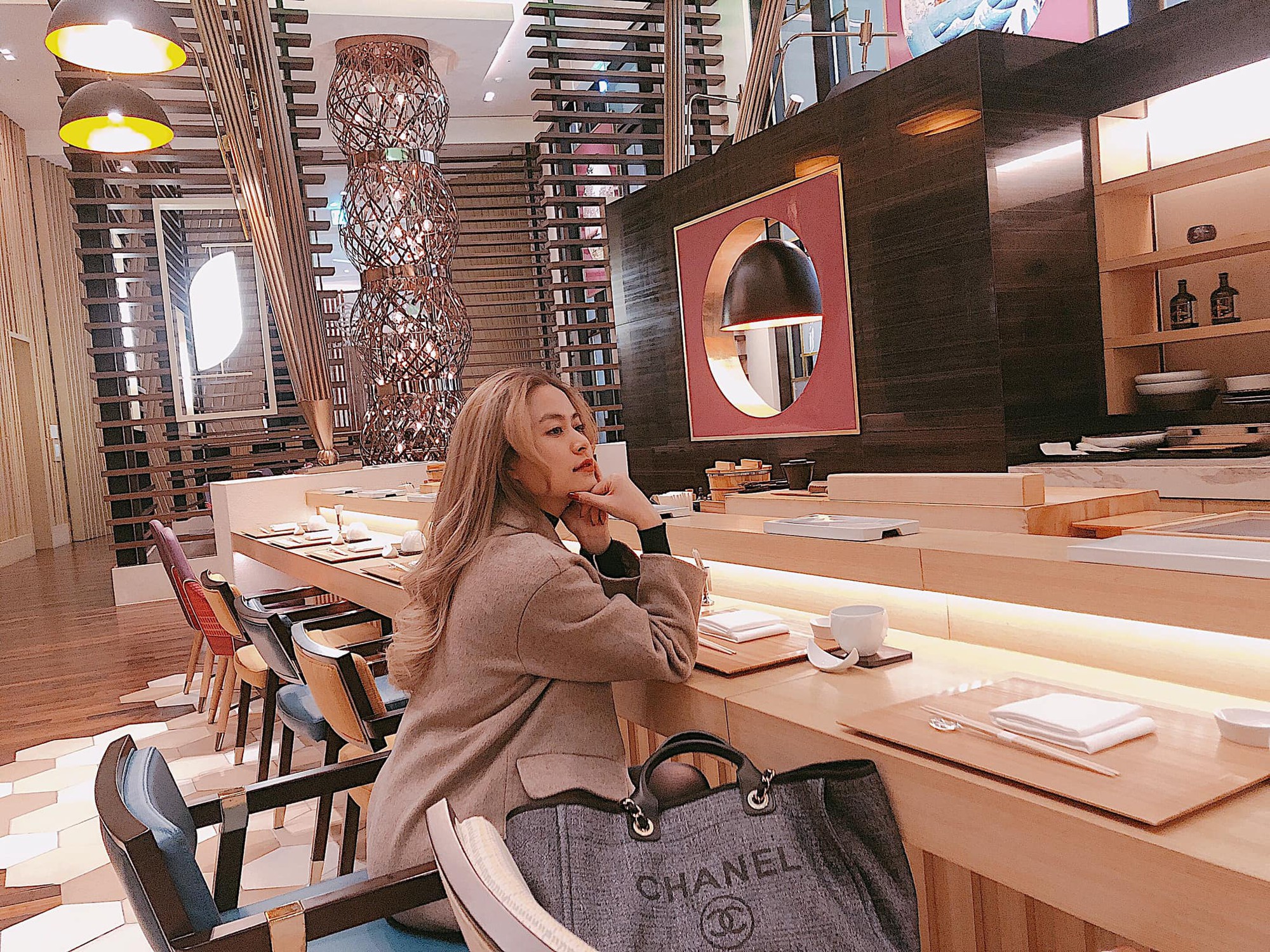 Hoàng Thùy Linh – đại gia ngầm của showbiz Việt: Sở hữu biệt thự cao cấp, xe hơi sang xịn, mua hàng hiệu không tiếc tay