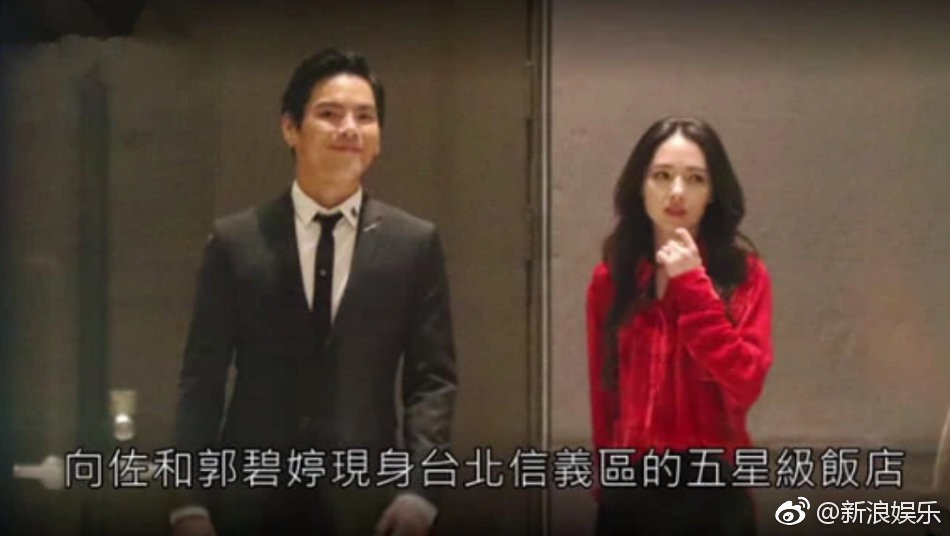 Bạn gái tin đồn của Seungri được con trai trùm showbiz Hong Kong cầu hôn, nhẫn kim cương khủng lộ diện