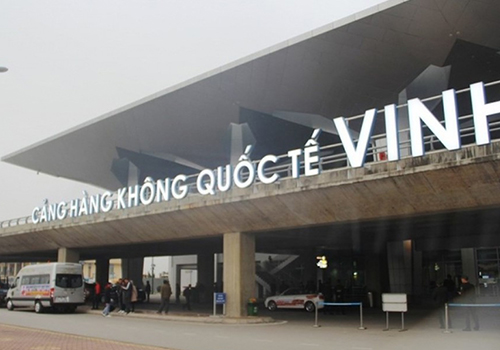 Cơ trưởng làm sai huấn lệnh khiến máy bay khác không thể hạ cánh