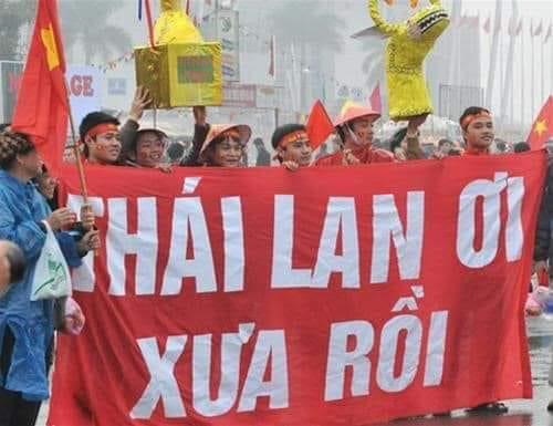 Ảnh chế Bùi Tiến Dũng nằm võng ở trận thắng lịch sử của U23 Việt Nam