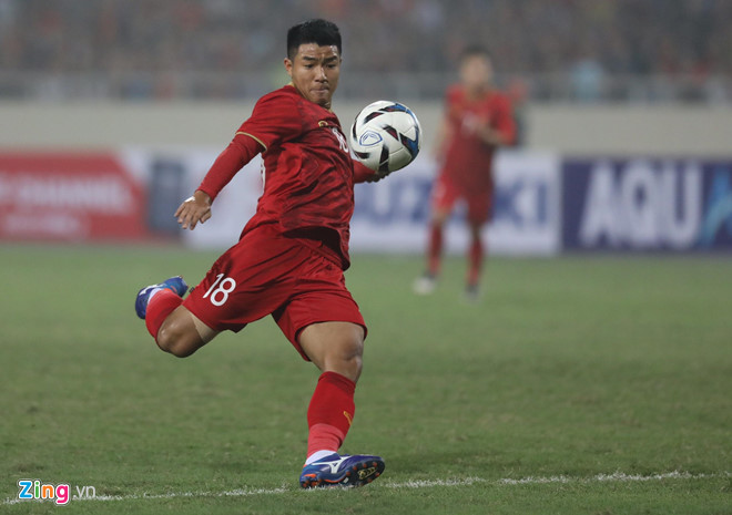 Ảnh chế Bùi Tiến Dũng nằm võng ở trận thắng lịch sử của U23 Việt Nam