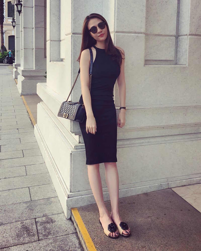 Đàm Thu Trang thường diện quanh 3 combo đơn giản này, nhưng vẻ thanh lịch và thời thượng của cô thì khó ai có thể phủ nhận