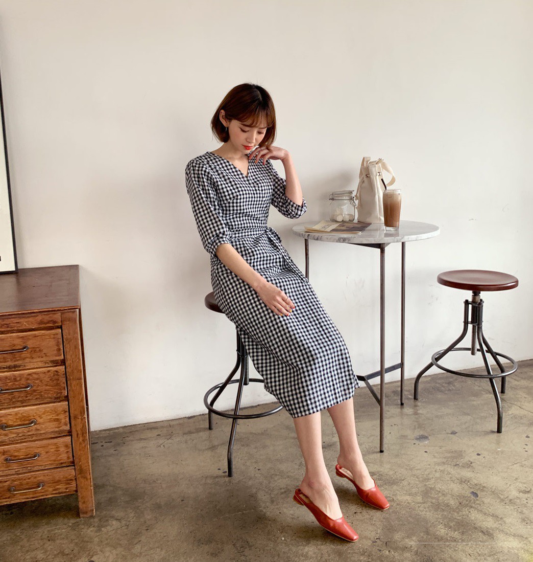 Diện váy vóc, bạn sẽ muốn mix ngay với 4 kiểu giày sau vì mặc lên quá xinh xắn và trendy