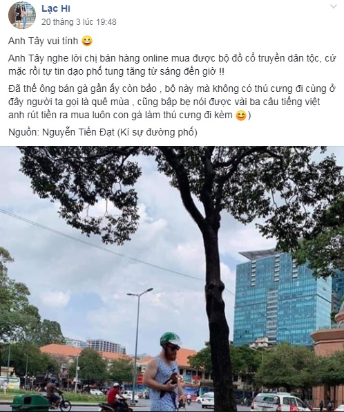 Mặc đồ truyền thống và bế thú cưng đi dạo phố, anh Tây bỗng nhiên sáng nhất vùng, dân mạng vừa buồn cười vừa xấu hổ Mặc đồ truyền thống và bế thú cưng đi dạo phố, anh Tây bỗng nhiên sáng nhất vùng, dân mạng vừa buồn cười vừa xấu hổ