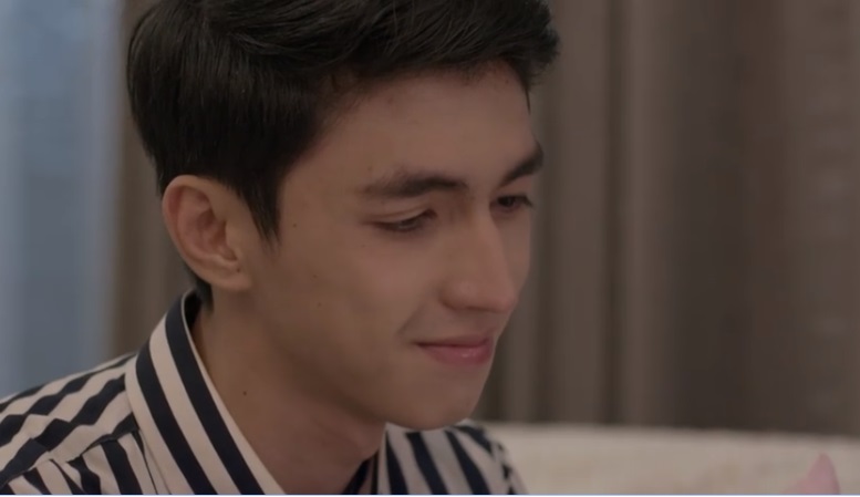 Những cô gái trong thành phố: Tùng ám chỉ ngày phản bội máy bay bà già qua câu nói này