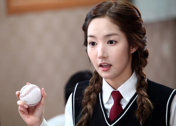 Park Min Young gây sốc khi xuất hiện trẻ như học sinh, chẳng khác gì thuở đóng Gia đình là số 1 13 năm trước