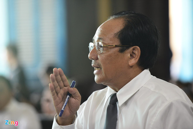 Vợ chồng Trung Nguyên truy vấn nhau tiền mua siêu xe, làm từ thiện Vợ chồng Trung Nguyên truy vấn nhau tiền mua siêu xe, làm từ thiện