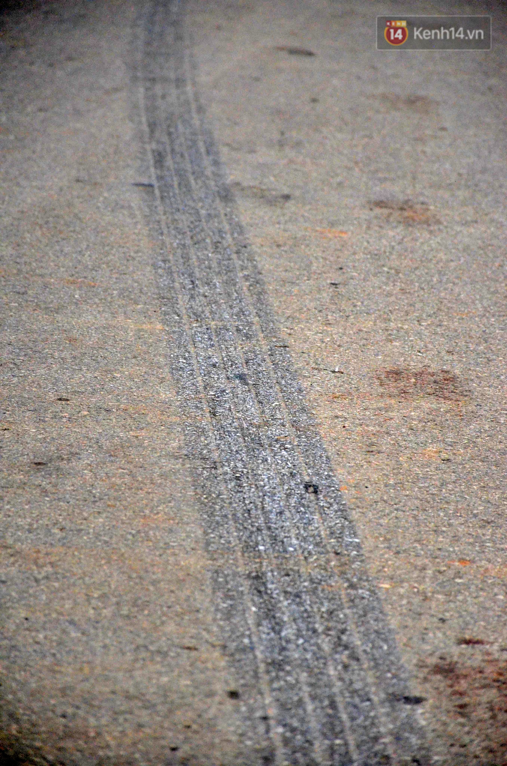 Lời kể ám ảnh của nhân chứng vụ xe khách đâm đoàn đưa tang: Tất cả bị đâm văng giữa đường, chưa bao giờ có vụ tai nạn nào kinh hoàng đến vậy