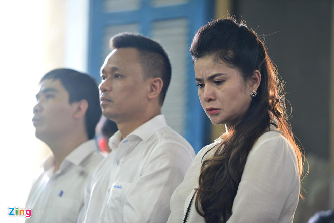 Bà Lê Hoàng Diệp Thảo: Bản án quá bất công với mẹ con tôi Bà Lê Hoàng Diệp Thảo: Bản án quá bất công với mẹ con tôi