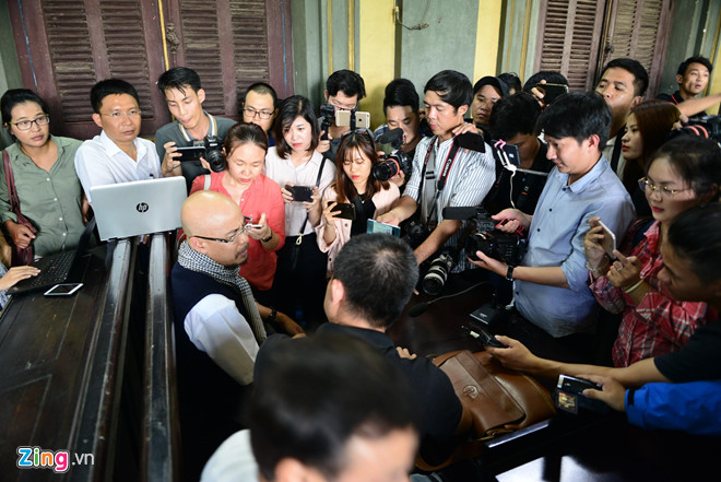 Bà Lê Hoàng Diệp Thảo: Bản án quá bất công với mẹ con tôi Bà Lê Hoàng Diệp Thảo: Bản án quá bất công với mẹ con tôi