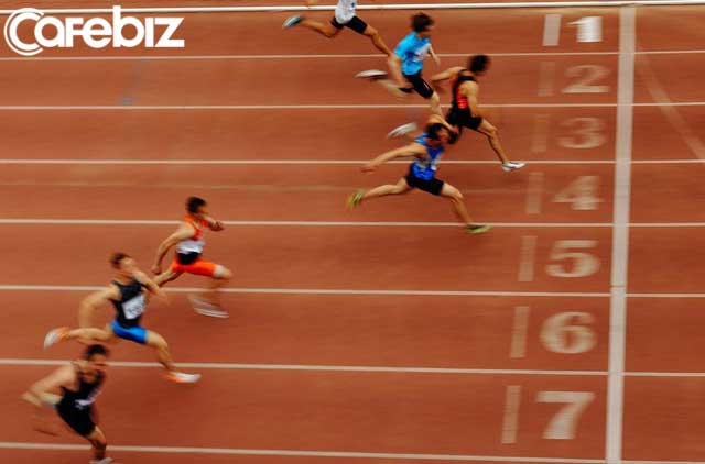 Mẹ tôi U65 là nông dân, gọi điện nói mùa hè này sẽ đi Châu Âu: Cả đời sợ người khác chỉ trích, cuối đời sợ chính mình nuối tiếc