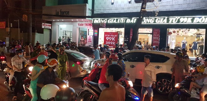 Đại ca Chín Dảo ở Cần Thơ bị bắt vì đập xế hộp, đánh người khi xin vượt ô tô không được