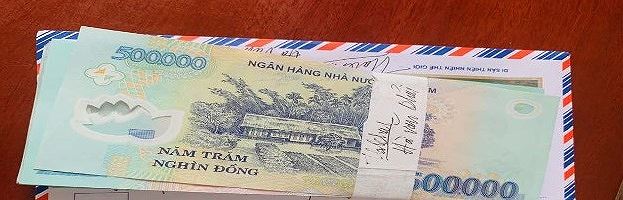 Bắt quả tang cộng tác viên một tờ báo đang tống tiền doanh nghiệp