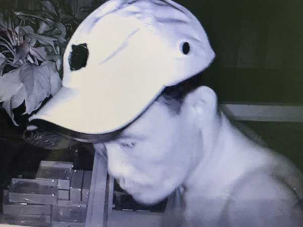 Gã trộm chuyên thoát y: Tôi không có máu mê gái!