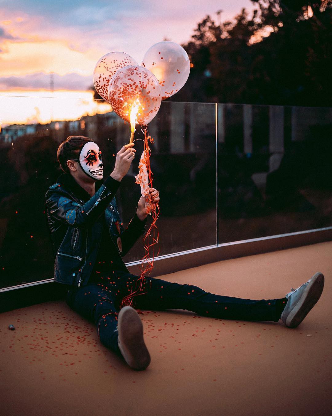 Rich kid Australia 15 tuổi mới biết bố mình là tỷ phú; cuộc sống ngập trong siêu xe, du thuyền và biệt thự