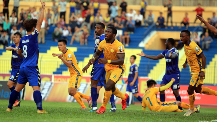 Giải quyết xong một phần nợ nần, Thanh Hóa toát mồ hôi ở lại V.League 2019