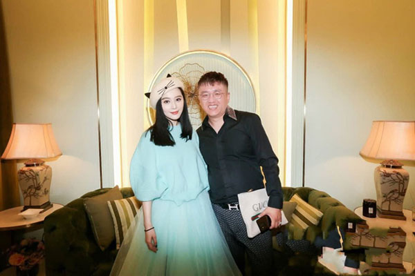 Rộ tin Phạm Băng Băng tổ chức đám cưới với Lý Thần tại Paris vào tháng 4, lý do là vì nữ minh tinh đã có bầu?