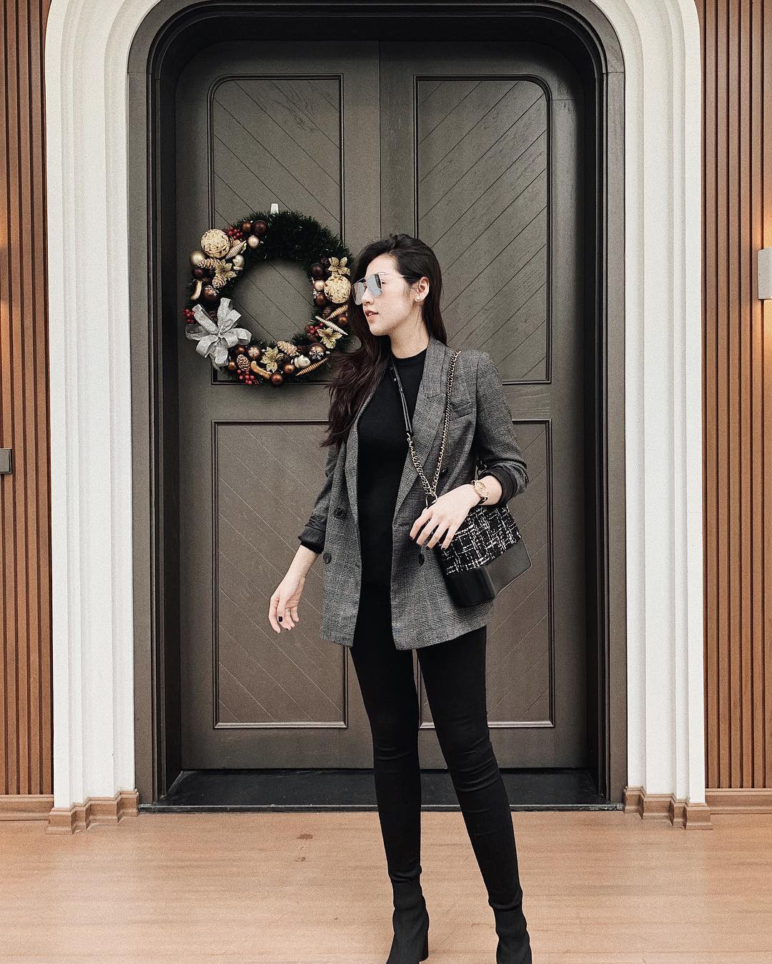 Hội nữ cao thủ mặc đẹp showbiz Việt còn có Á hậu Tú Anh: Ăn vận đơn giản nhưng luôn sang trọng nhờ 4 tips sau Hội nữ cao thủ mặc đẹp showbiz Việt còn có Á hậu Tú Anh: Ăn vận đơn giản nhưng luôn sang trọng nhờ 4 tips sau