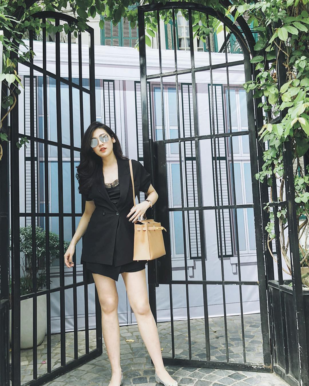 Hội nữ cao thủ mặc đẹp showbiz Việt còn có Á hậu Tú Anh: Ăn vận đơn giản nhưng luôn sang trọng nhờ 4 tips sau Hội nữ cao thủ mặc đẹp showbiz Việt còn có Á hậu Tú Anh: Ăn vận đơn giản nhưng luôn sang trọng nhờ 4 tips sau