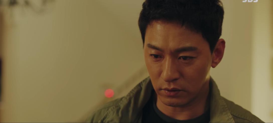 Seungri vừa bị buộc tội phát tán ảnh sex, phim bóc phốt showbiz đài SBS tung ngay tập dán mác 19+!