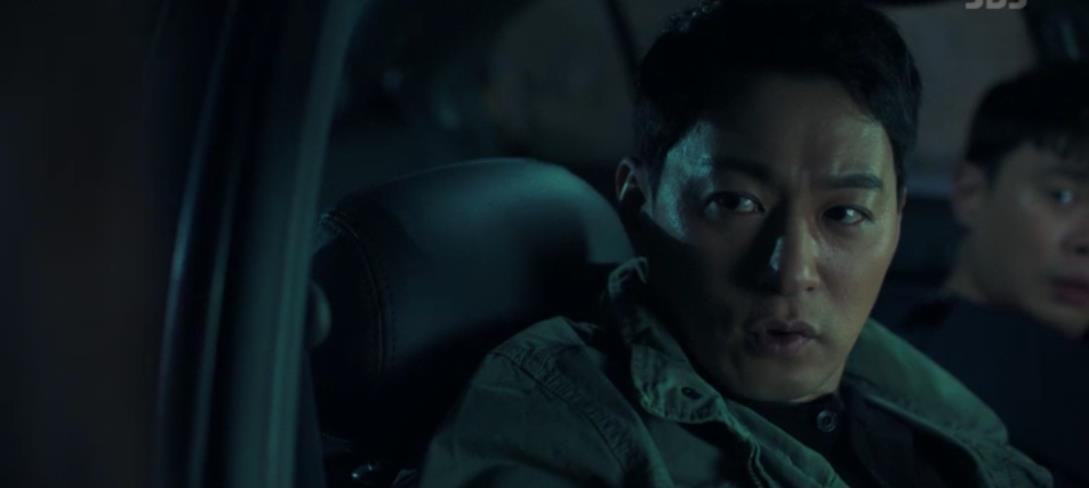 Seungri vừa bị buộc tội phát tán ảnh sex, phim bóc phốt showbiz đài SBS tung ngay tập dán mác 19+!