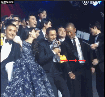 Từ vụ Chân Tử Đan bị kỳ thị đến bê bối giành chỗ ở showbiz Hoa ngữ