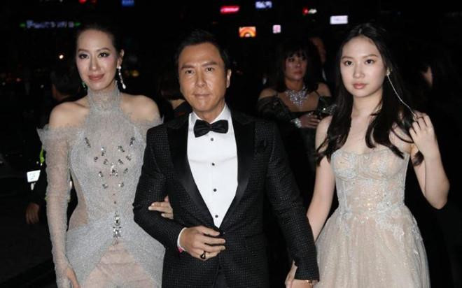 Từ vụ Chân Tử Đan bị kỳ thị đến bê bối giành chỗ ở showbiz Hoa ngữ