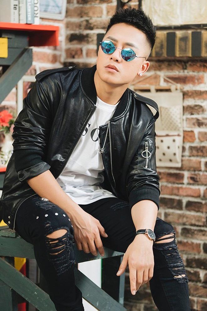 Cuộc sống giàu có, cát-xê khủng tới mức bất ngờ của ca sĩ hội chợ Châu Khải Phong