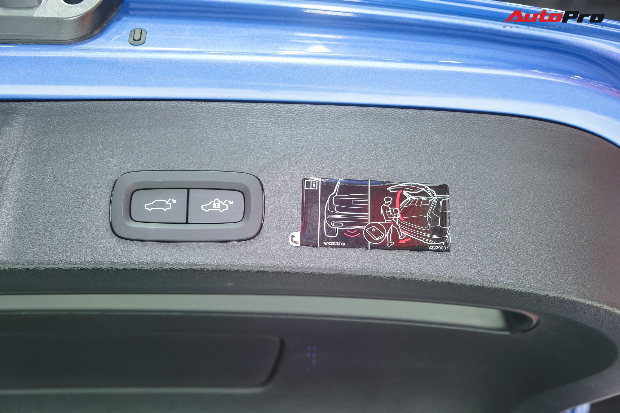 Đây chính là Volvo XC40 sắp bán tại Việt Nam - Đối thủ của GLA, Q3, X1