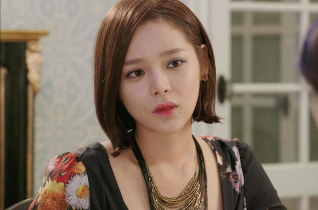 Tình cờ nghe mẹ chồng và giặc bên Ngô thì thầm nói xấu mình, nàng dâu cao tay xử lý khiến cả 2 cùng im lặng