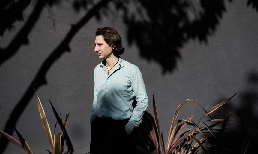 YouTube và thuật toán gây cực đoan hóa cùng nhiều thuyết âm mưu