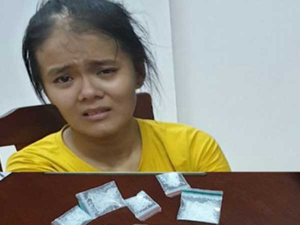 Bắt nữ quái đang vận chuyển 19 túi ma túy đá tại Vũng Tàu