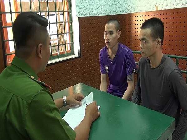 Trộm xe rồi bán không được nên đến công an đầu thú