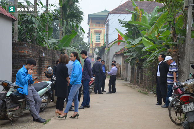 Cuộc tranh luận đau lòng trong đám tang thanh niên bị xe khách đâm chết ở Vĩnh Phúc