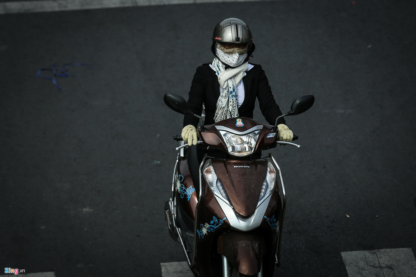 Người Sài Gòn như Ninja vì nắng nóng, chỉ số UV vượt ngưỡng