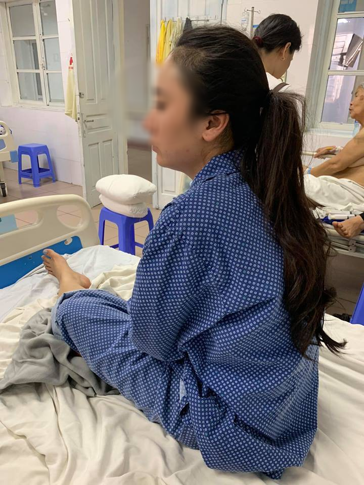 Cô gái lên tiếng thanh minh sau clip bị lột quần, túm tóc đánh ghen ngay giữa phố: Em bị oan, em không cướp chồng