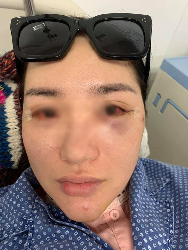 Cô gái lên tiếng thanh minh sau clip bị lột quần, túm tóc đánh ghen ngay giữa phố: Em bị oan, em không cướp chồng Cô gái lên tiếng thanh minh sau clip bị lột quần, túm tóc đánh ghen ngay giữa phố: Em bị oan, em không cướp chồng