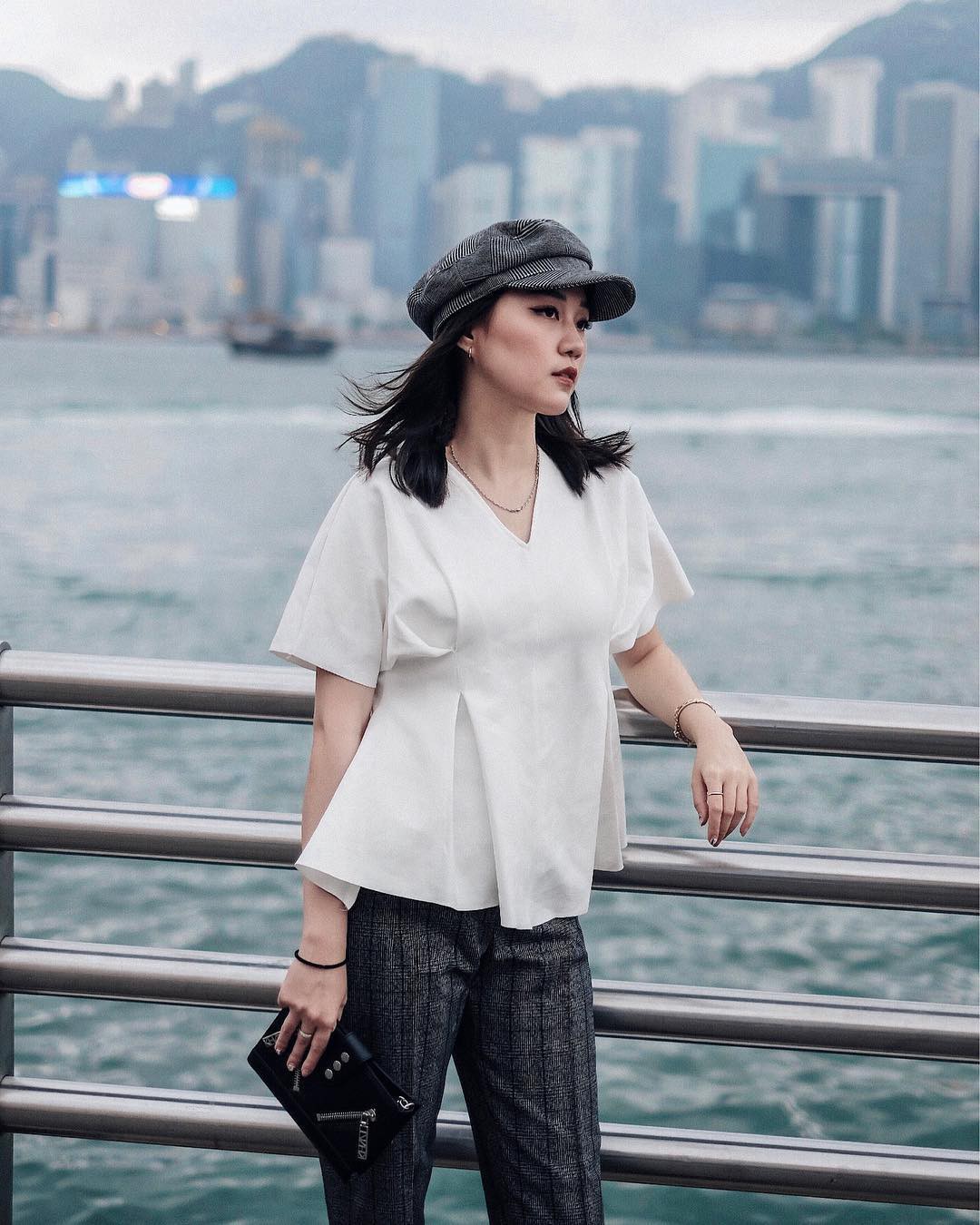 Giới thiệu đến nàng công sở mẫu áo blouse không chỉ thanh lịch mà còn giúp vóc dáng trông như gầy đi vài kilogram