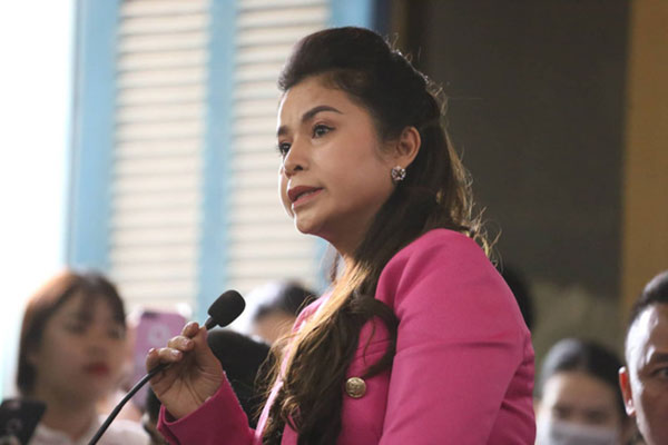 Tòa giao Trung Nguyên cho ông Vũ, thối tiền cho bà Thảo là sai luật?