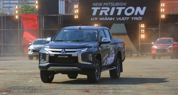 Những mẫu xe bán tải giảm giá khủng trước thời điểm tăng phí trước bạ