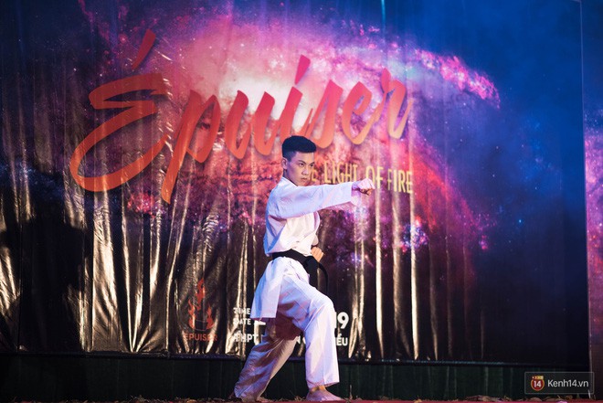 Nữ sinh 2002 đáp trả ông Đặng Lê Nguyên Vũ tiền nhiều để làm gì cực gắt sau vụ ly hôn bạc tỷ gây chấn động