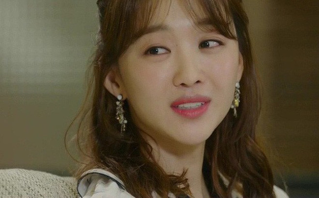 Chồng ngoại tình, vợ chẳng thèm đánh ghen mà tung đòn hiểm khiến anh ả kẻ ê chề, người xin quay về tổ ấm