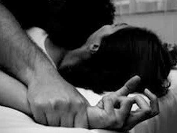 Đến quán giải khát uống nước, nam thanh niên xông vào tận nhà hiếp dâm nữ chủ quán