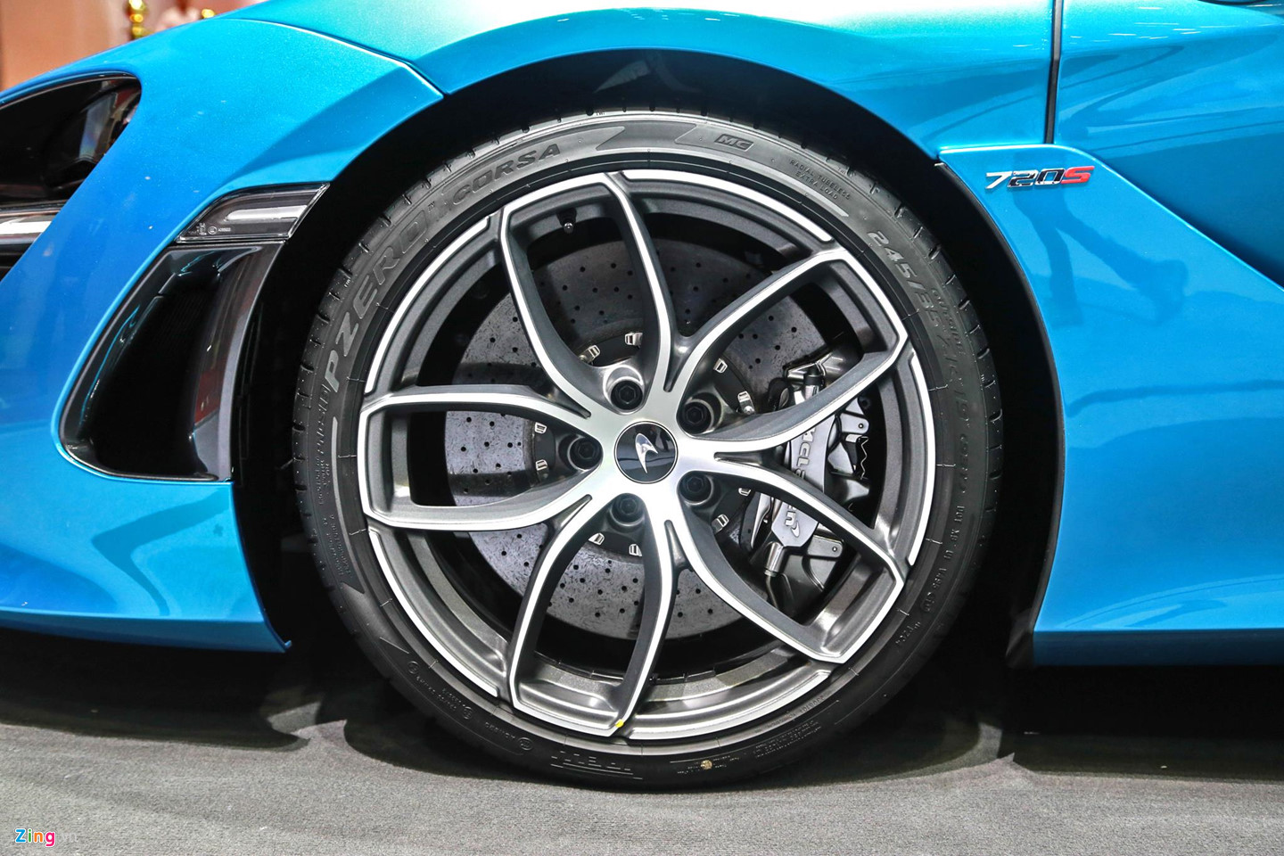 Siêu xe mui trần triệu đô McLaren 720S Spider có gì đặc biệt?