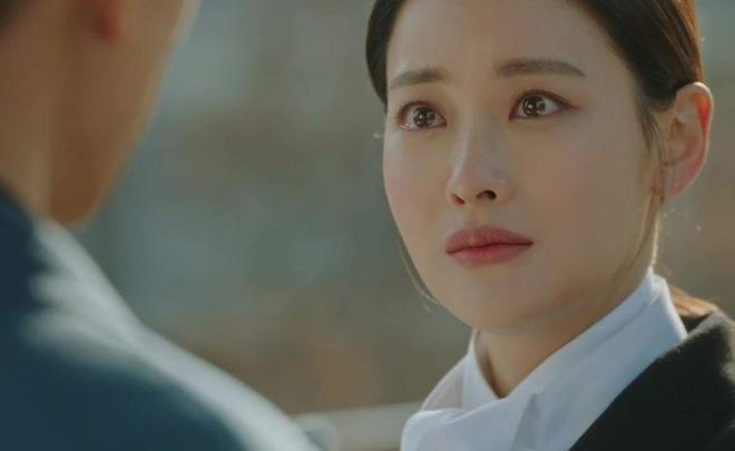 Tình cũ của bạn trai tìm đến trả tiền, tôi chết lặng khi biết anh đã làm điều này!