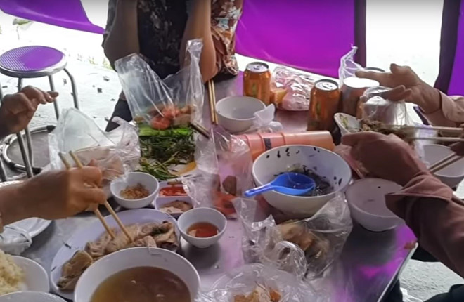 Lãnh đạo huyện nói gì việc xử phạt ăn cỗ lấy phần?