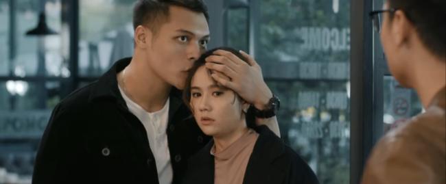 Những cô gái vàng của làng mọc sừng: Ai cũng vật vã khóc, riêng số cuối trả đòn ngoạn mục