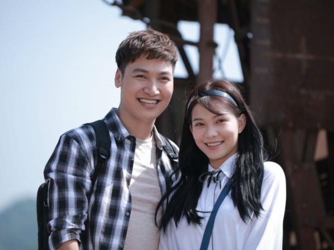 Những cô gái vàng của làng mọc sừng: Ai cũng vật vã khóc, riêng số cuối trả đòn ngoạn mục