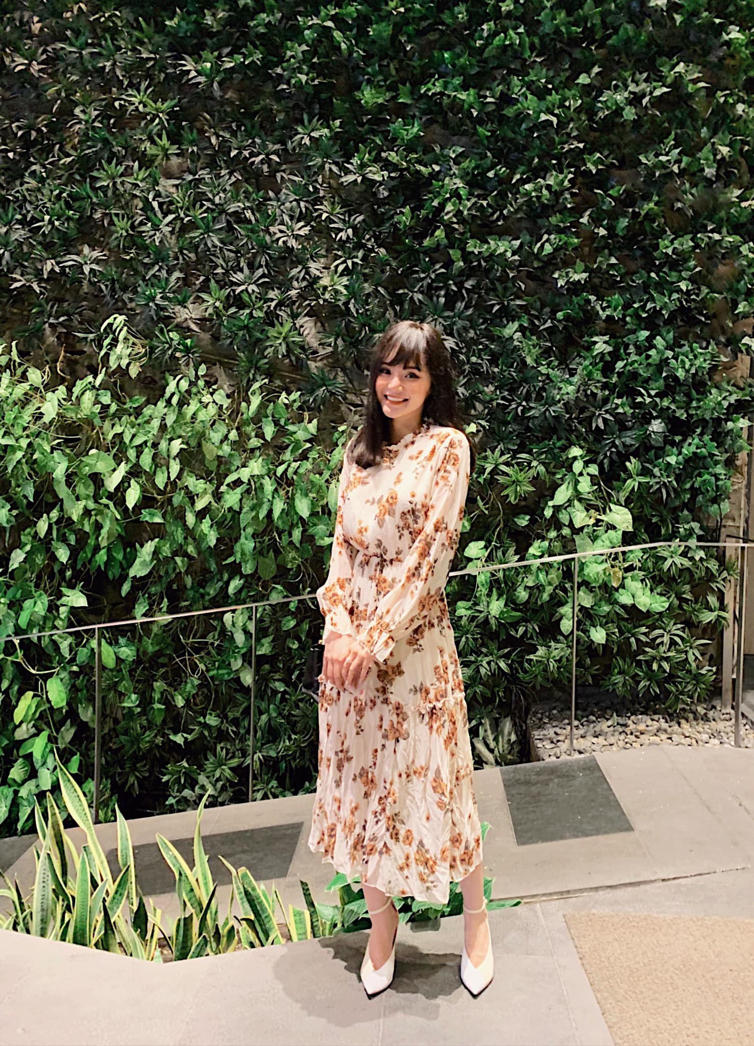 Ngỡ ngàng suýt không nhận ra diện mạo hiện tại của em gái Angela Phương Trinh, bớt khoe thân lại càng quyến rũ