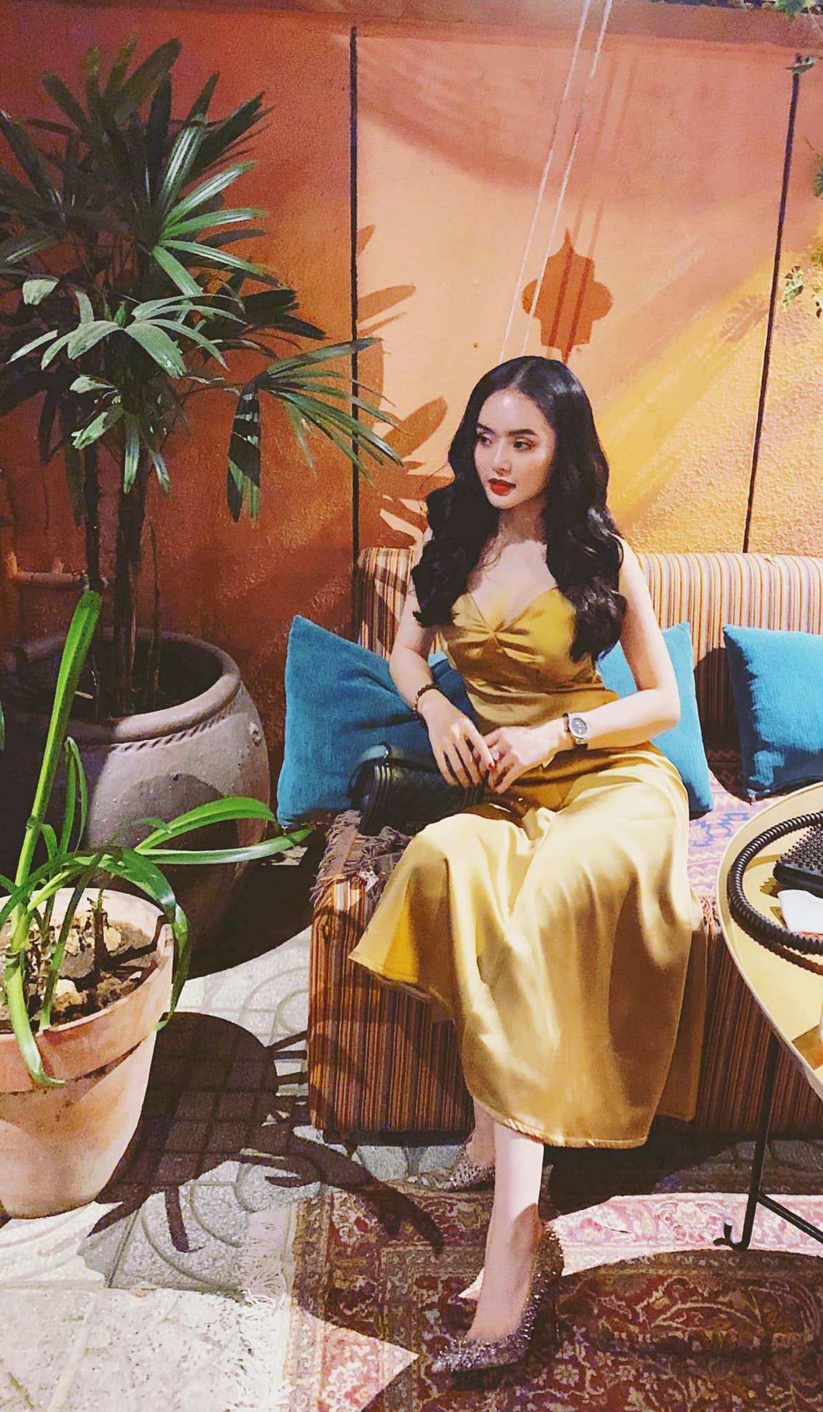 Ngỡ ngàng suýt không nhận ra diện mạo hiện tại của em gái Angela Phương Trinh, bớt khoe thân lại càng quyến rũ